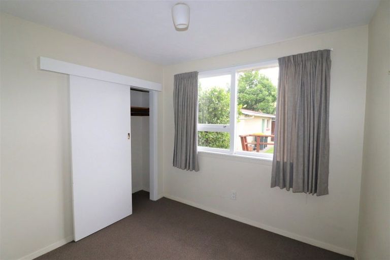 Photo of property in 4 Leeman Place, Redwood, Christchurch, 8051