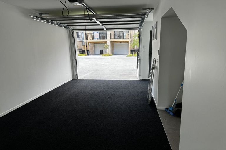 Photo of property in 13 Falcon Crescent, Hobsonville, Auckland, 0618