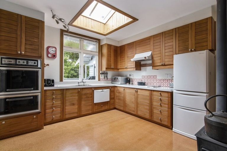 Photo of property in 41 Cleveland Terrace, Nelson, 7010