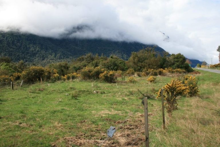 Photo of property in 73 Jacksons Road, Lyttelton, 8082