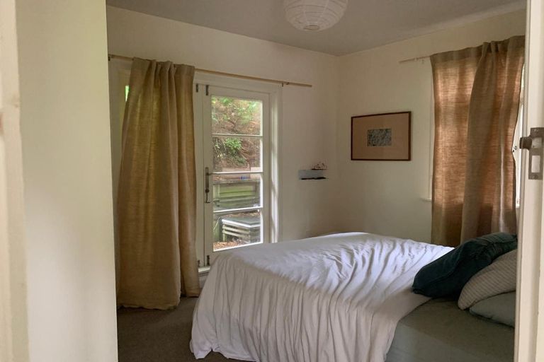 Photo of property in 169 Houghton Bay Road, Houghton Bay, Wellington, 6023