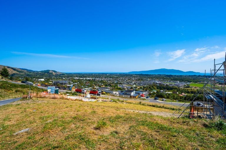 Photo of property in 5 Whio Place, Waikanae, 5036