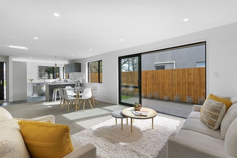 Photo of property in 56a Sawyers Arms Road, Northcote, Christchurch, 8052