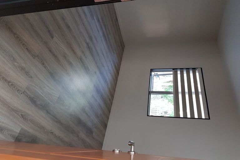 Photo of property in 208 Don Buck Road, Massey, Auckland, 0614