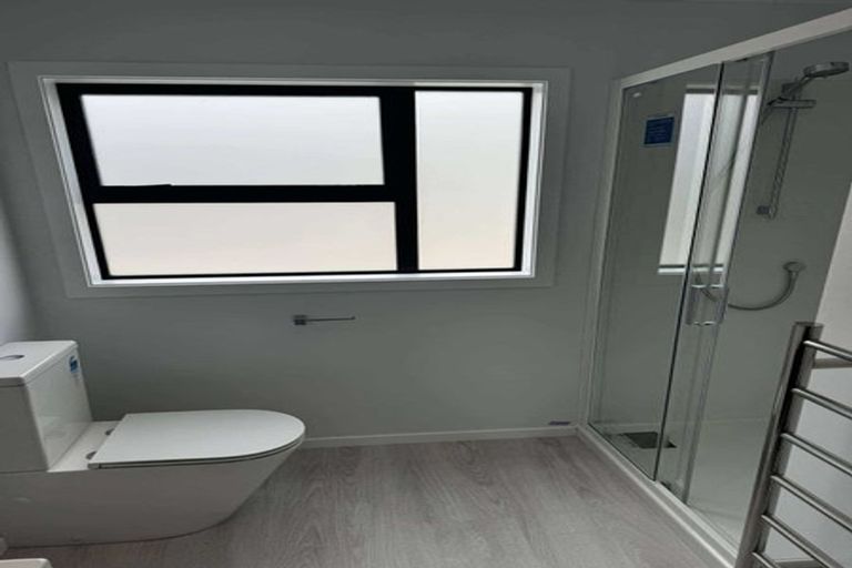 Photo of property in 7/64 Glen Road, Stokes Valley, Lower Hutt, 5019