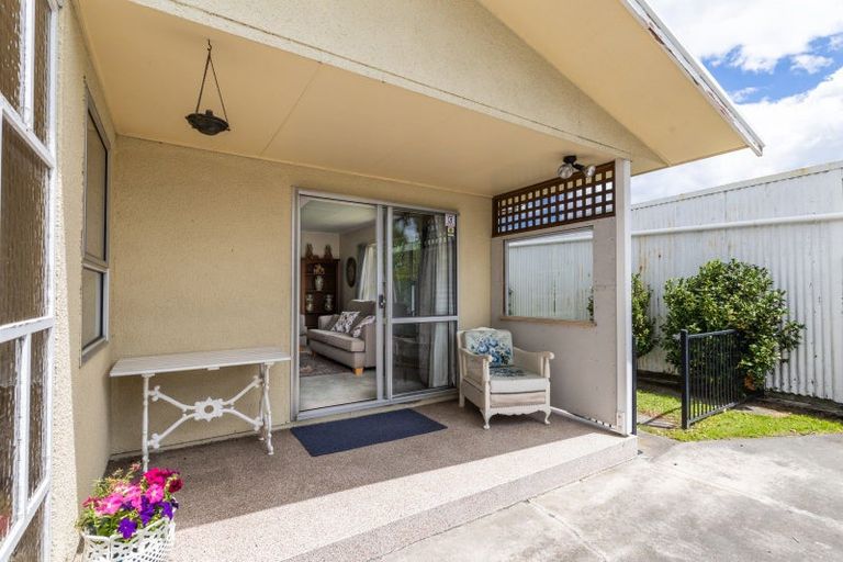 Photo of property in 2/502 Whitehead Road, Hastings, 4122