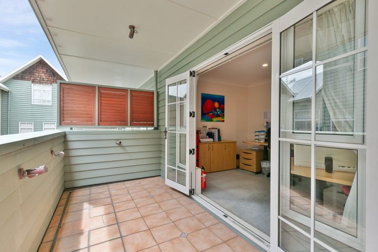 Photo of property in 58 Pipitea Street, Thorndon, Wellington, 6011