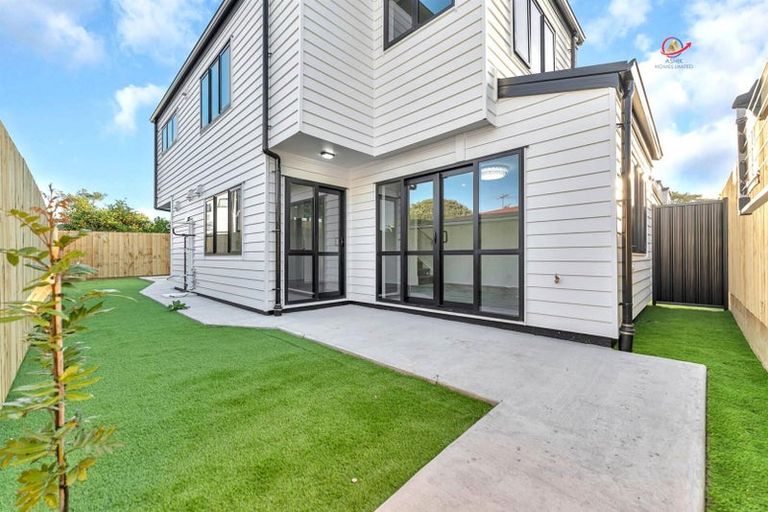 Photo of property in 15 Mckean Avenue, Manurewa, Auckland, 2102