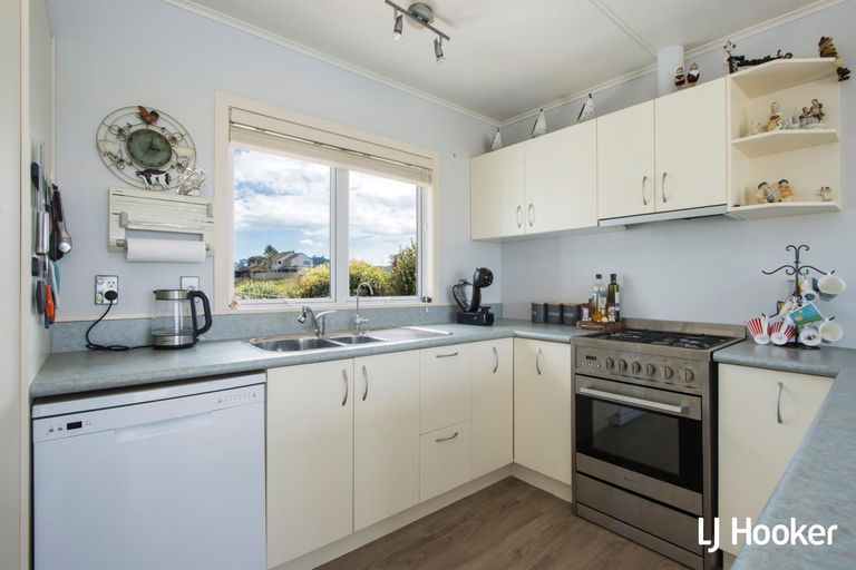 Photo of property in 126 Seaforth Road, Waihi Beach, 3611