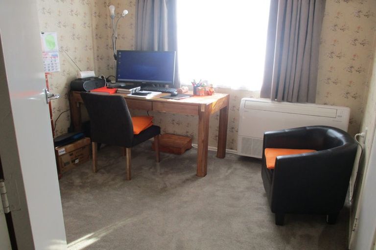 Photo of property in 22 Thompson Street, Tokoroa, 3420