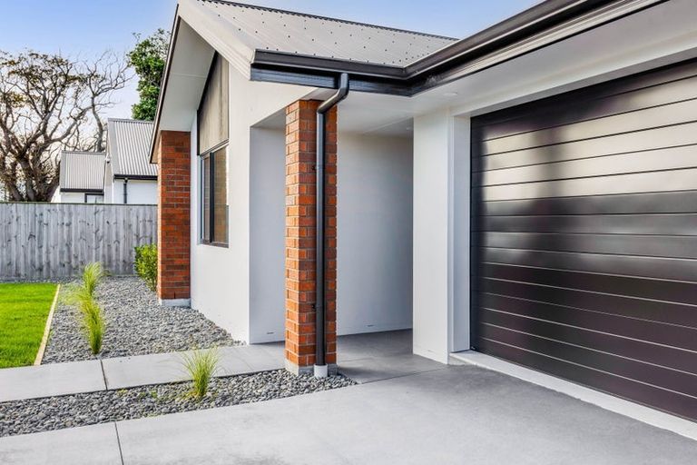 Photo of property in 72 Turuturu Road, Hawera, 4674