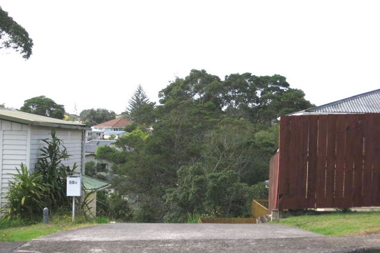 Photo of property in 58 Awaroa Road, Sunnyvale, Auckland, 0612