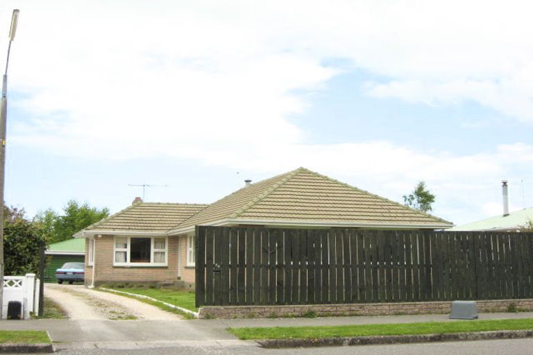 Photo of property in 24 Kinley Street, Rangiora, 7400