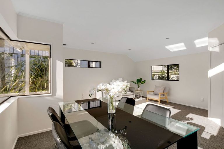 Photo of property in 40 Hinau Street, Tawa, Wellington, 5028