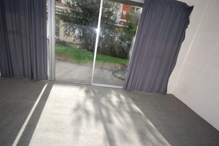 Photo of property in 2/20 Atkinson Avenue, Otahuhu, Auckland, 1062