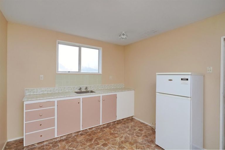 Photo of property in 1/144a Pages Road, Wainoni, Christchurch, 8061