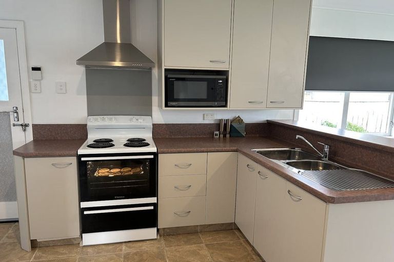 Photo of property in 233 Matai Road, Raumati Beach, Paraparaumu, 5032