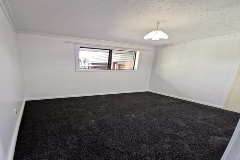 Photo of property in 69 Greers Road, Burnside, Christchurch, 8041
