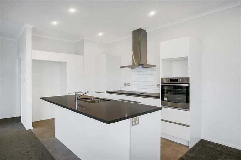 Photo of property in 20 Piripono Crescent, Pukekohe, 2120