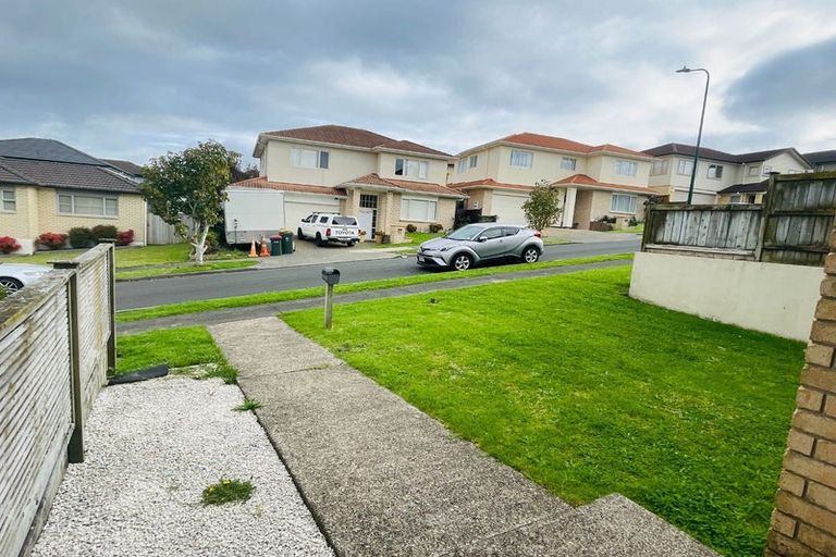 Photo of property in 14 Clomell Drive, Flat Bush, Auckland, 2019