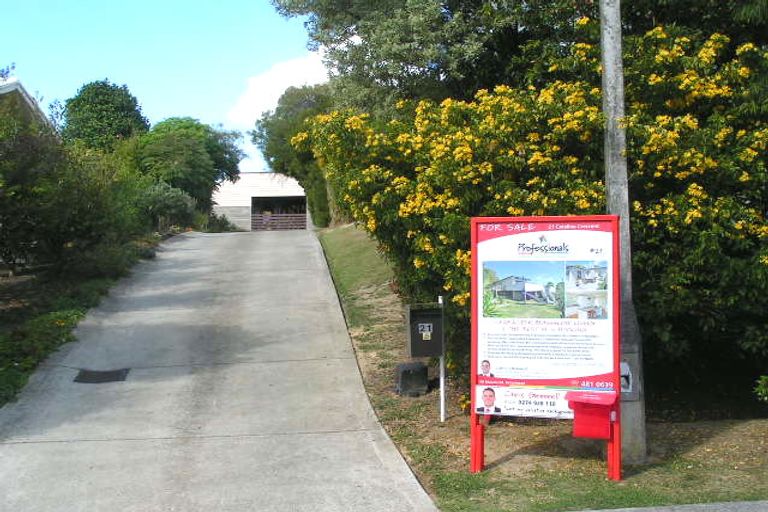 Photo of property in 21 Catalina Crescent, Forrest Hill, Auckland, 0620