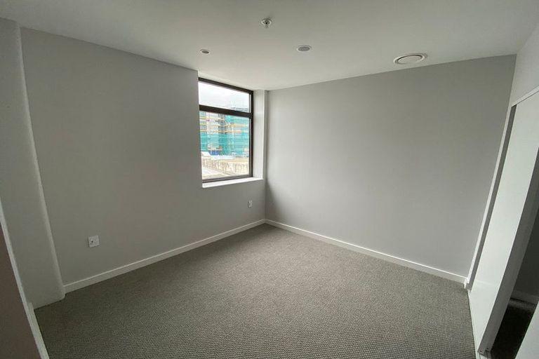 Photo of property in Unit 202,l2, 202/14 Laings Road, Hutt Central, Lower Hutt, 5010