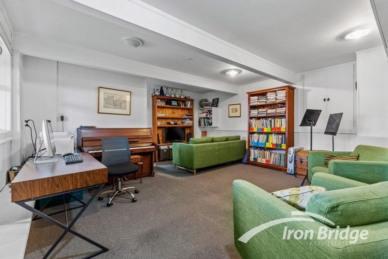 Photo of property in 49 Bruce Road, Glenfield, Auckland, 0629