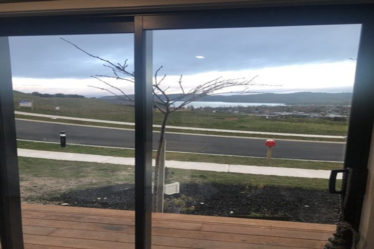 Photo of property in 43 Kittyhawk Drive, Kinloch, Taupo, 3377