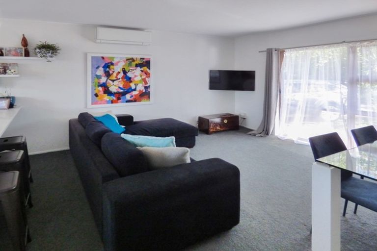 Photo of property in 3/115 Panama Road, Mount Wellington, Auckland, 1062