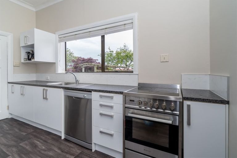 Photo of property in 239 Macandrew Road, Forbury, Dunedin, 9012