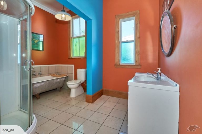 Photo of property in 11 Hereford Street, West End, Palmerston North, 4410