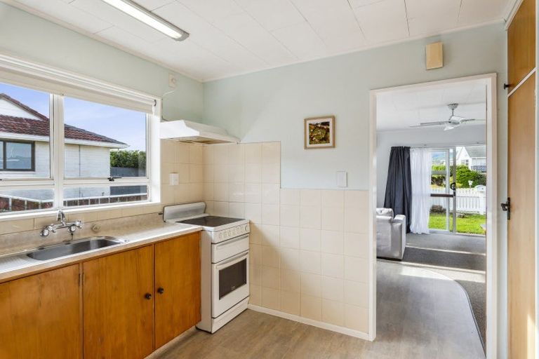 Photo of property in 11b Anaru Street, Raumati Beach, Paraparaumu, 5032