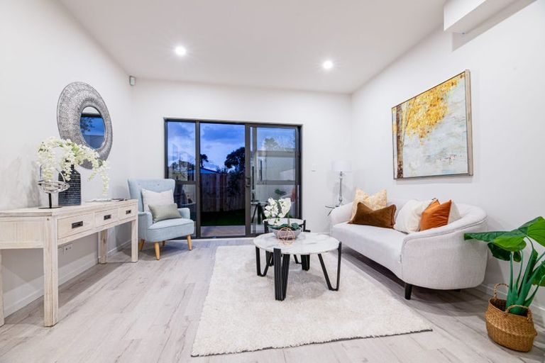 Photo of property in 6/50 Newington Road, Henderson, Auckland, 0612