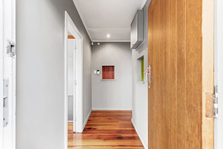 Photo of property in 16 Salisbury Avenue, Terrace End, Palmerston North, 4410