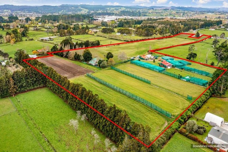 Photo of property in 51 Smith Road, Kumeu, 0891