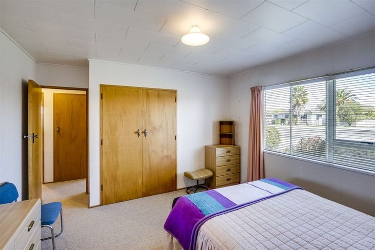 Photo of property in 2/217 Taradale Road, Pirimai, Napier, 4112