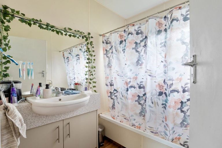 Photo of property in 64 Mcbeath Avenue, Hoon Hay, Christchurch, 8025