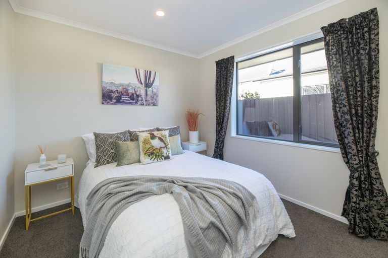 Photo of property in 106 Bassett Street, Burwood, Christchurch, 8083
