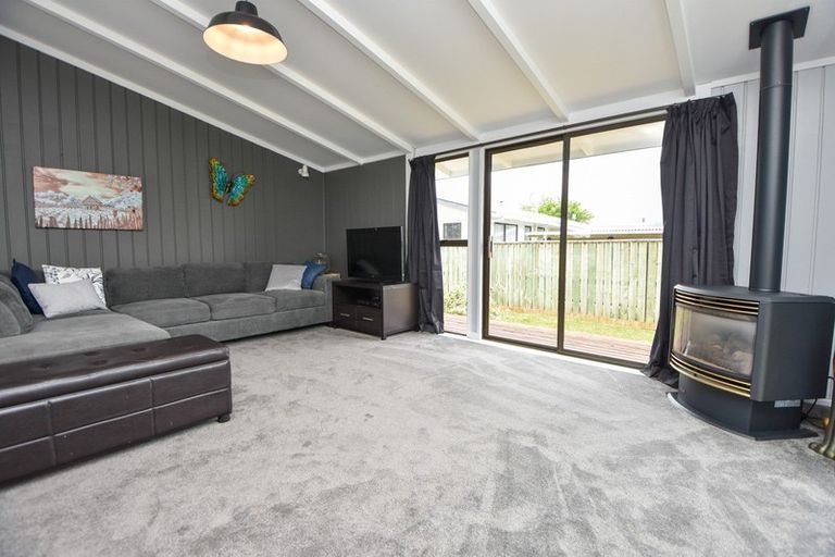 Photo of property in 28 Frederick Street, Carterton, 5713