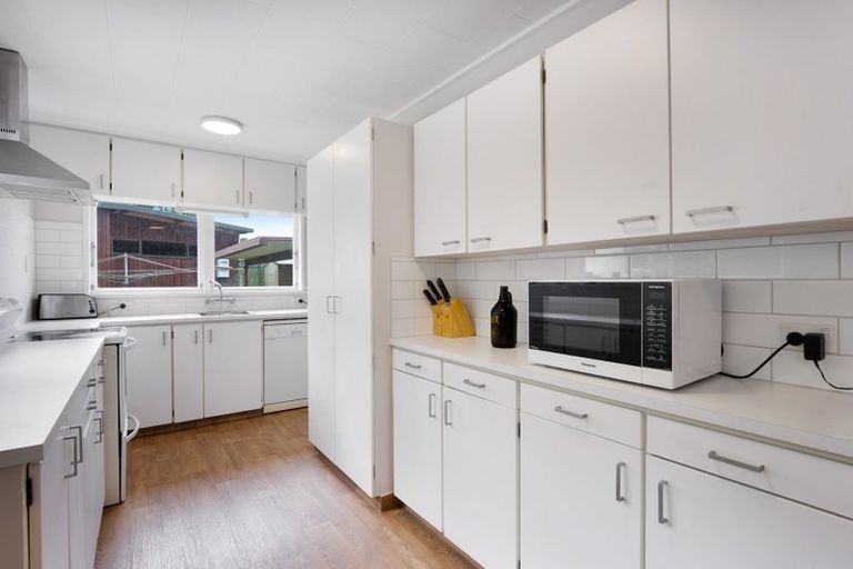 Photo of property in 140 Great South Road, Manurewa, Auckland, 2102