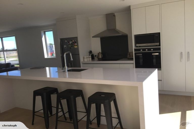 Photo of property in 49 Hollowout Street, Takanini, 2112