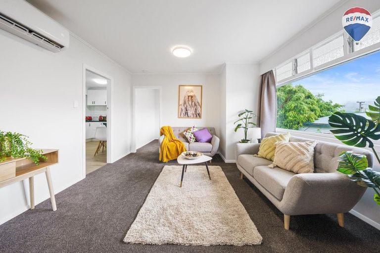 Photo of property in 1/4 Faris Crescent, Wainuiomata, Lower Hutt, 5014