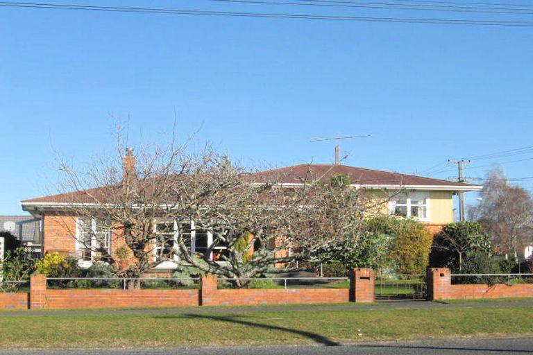 Photo of property in 69 Willis Road, Papakura, 2110