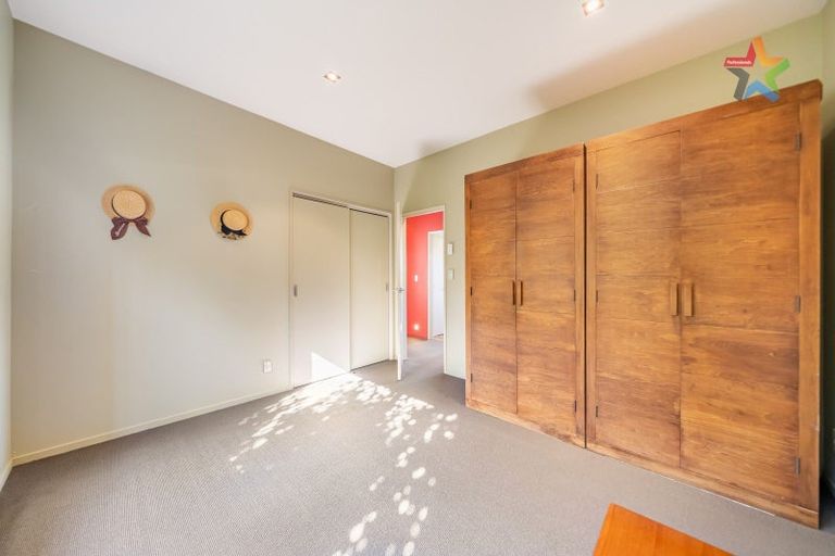 Photo of property in 27 Meadowbank Drive, Belmont, Lower Hutt, 5010