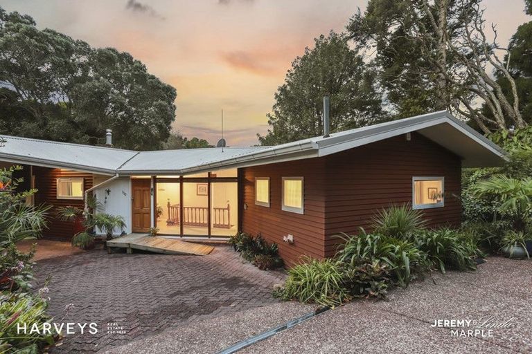 Photo of property in 310 Titirangi Road, Titirangi, Auckland, 0604
