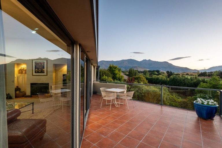 Photo of property in 5 Cotter Avenue, Arrowtown, 9302