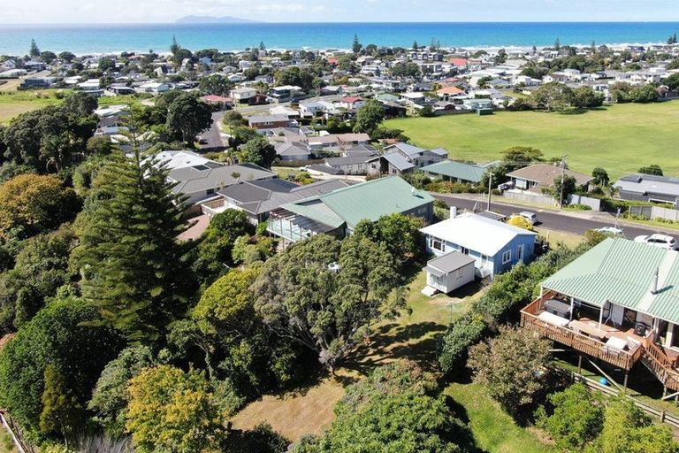 Photo of property in 22 The Crescent, Waihi Beach, 3611