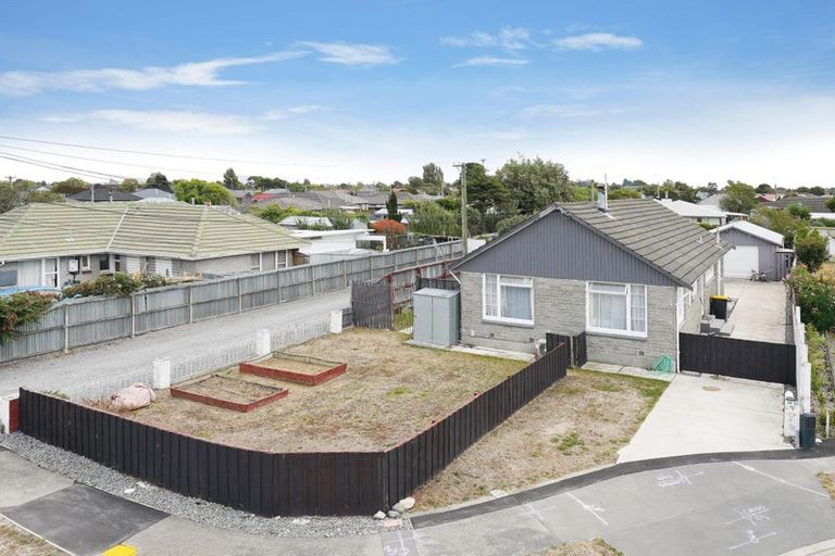 Photo of property in 11 Esk Place, Aranui, Christchurch, 8061