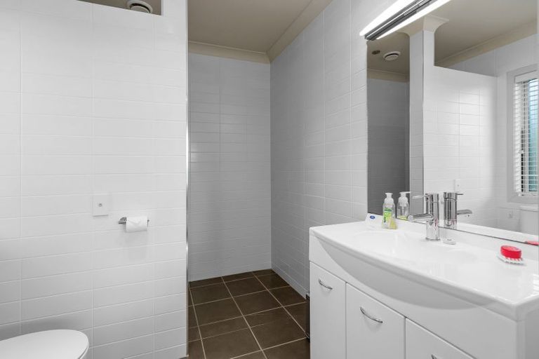 Photo of property in 30 Shakespeare Street, Leamington, Cambridge, 3432