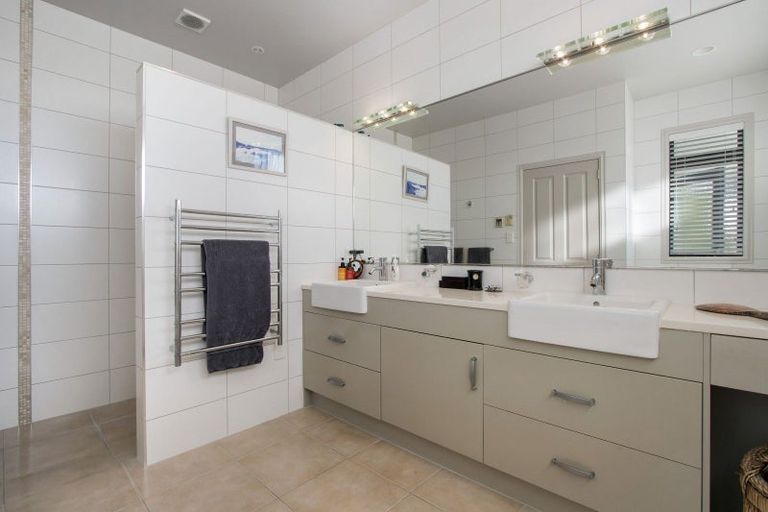 Photo of property in 39 Holyoake Terrace, Omokoroa, 3114